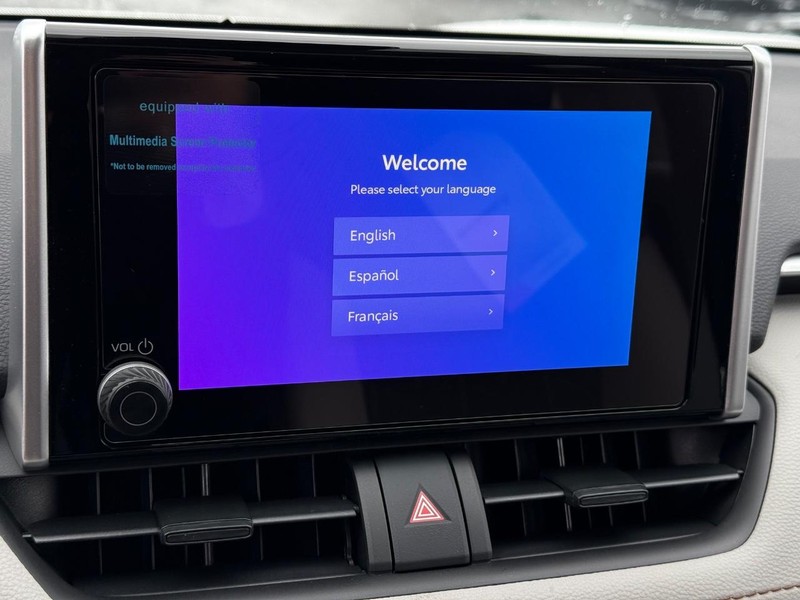 Toyota RAV4 Vehicle Image 18