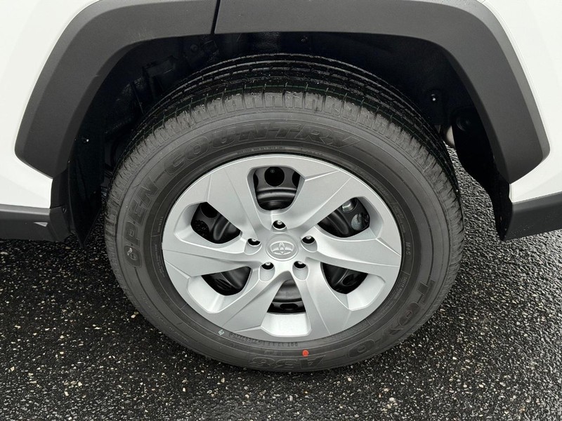 Toyota RAV4 Vehicle Image 06