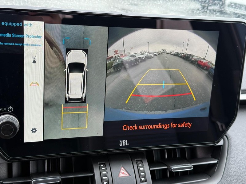 Toyota RAV4 Vehicle Image 20