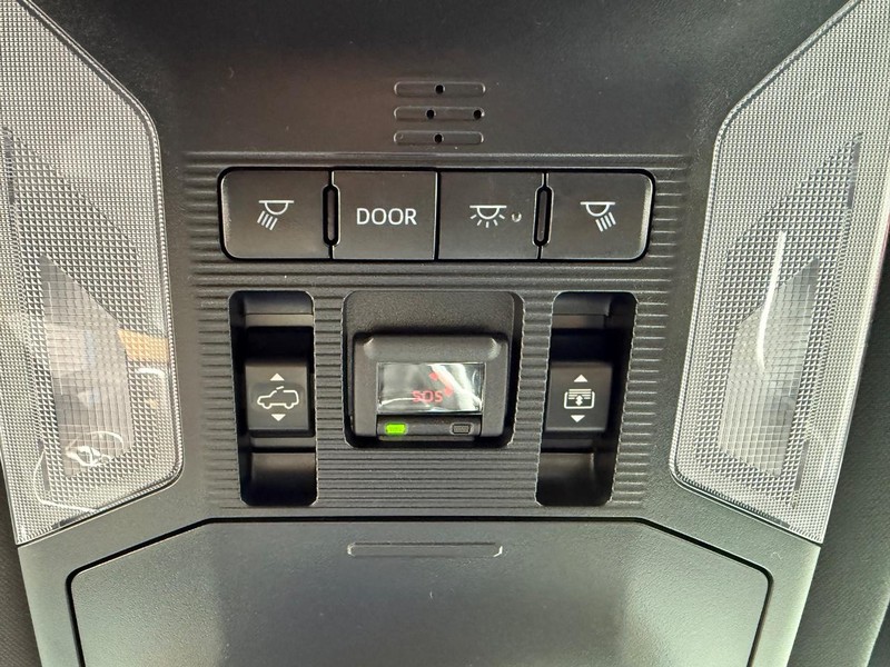 Toyota RAV4 Vehicle Image 24