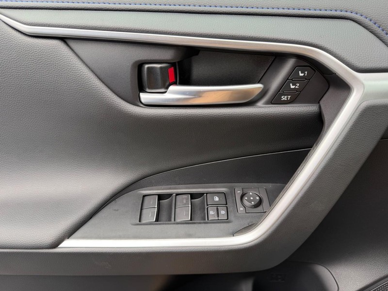 Toyota RAV4 Vehicle Image 27