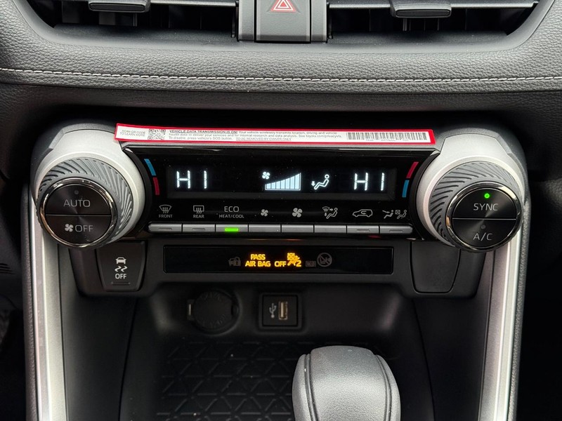 Toyota RAV4 Vehicle Image 20