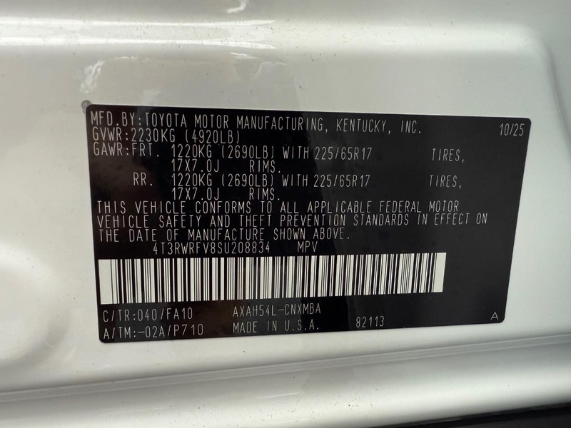 Toyota RAV4 Vehicle Image 28