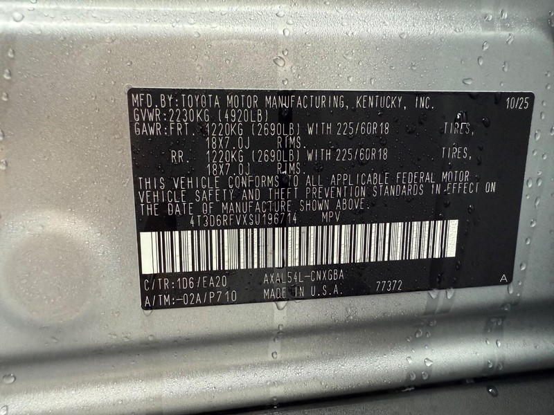 Toyota RAV4 Vehicle Image 26