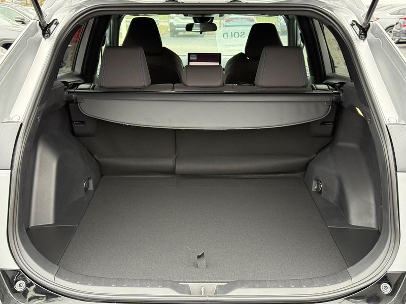 Toyota RAV4 Vehicle Image 07