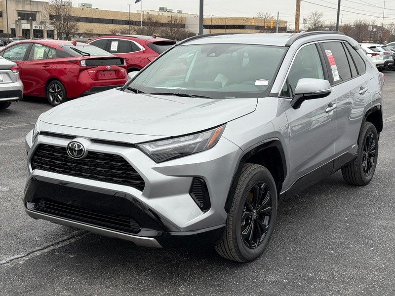 Toyota RAV4 Vehicle Image 08