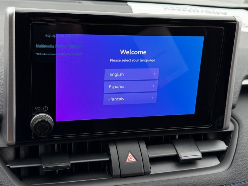 Toyota RAV4 Vehicle Image 16