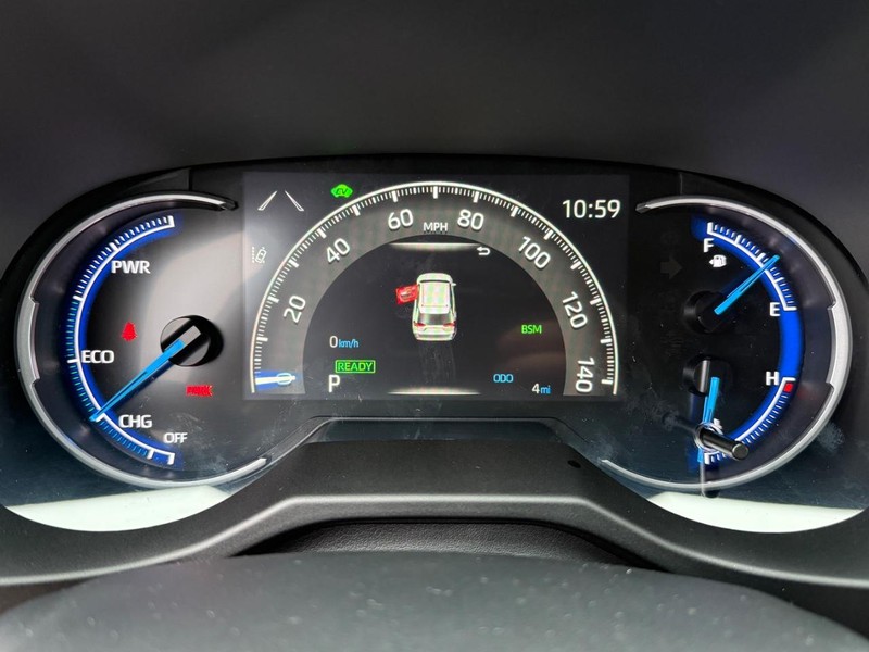 Toyota RAV4 Vehicle Image 21