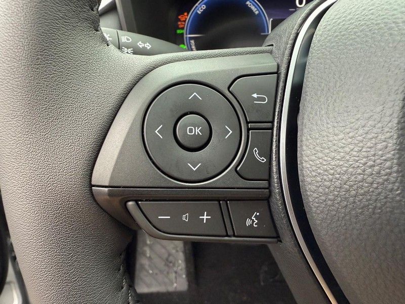 Toyota RAV4 Vehicle Image 15