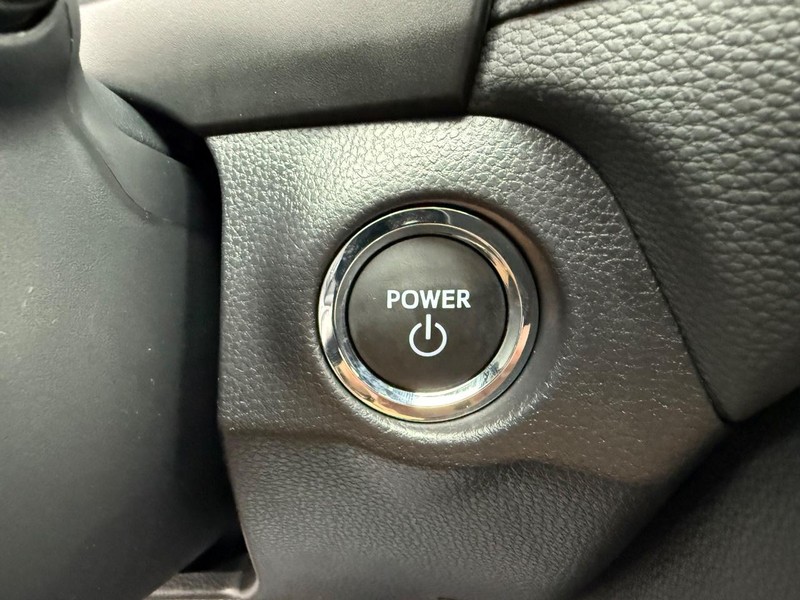 Toyota RAV4 Vehicle Image 17