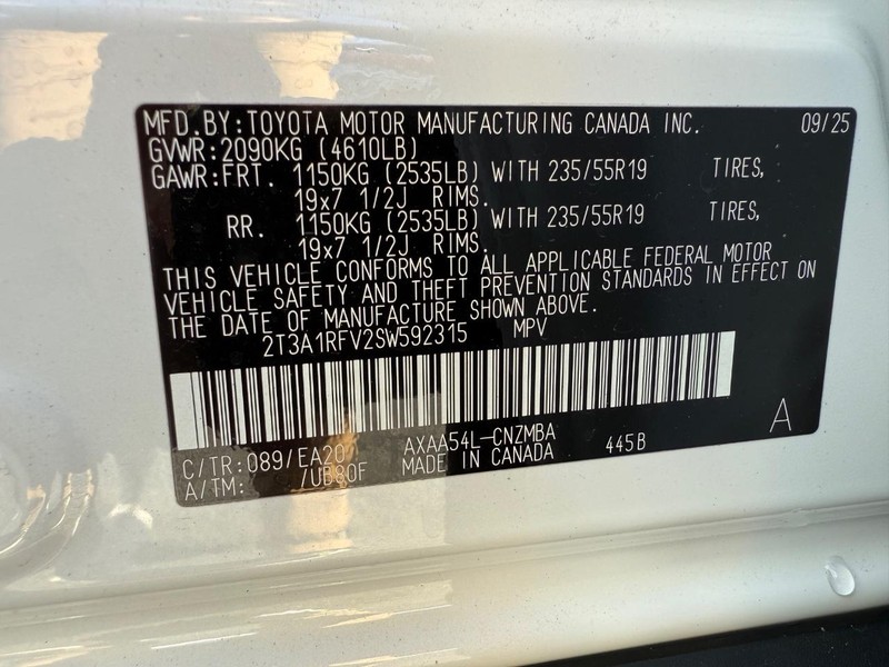 Toyota RAV4 Vehicle Image 28