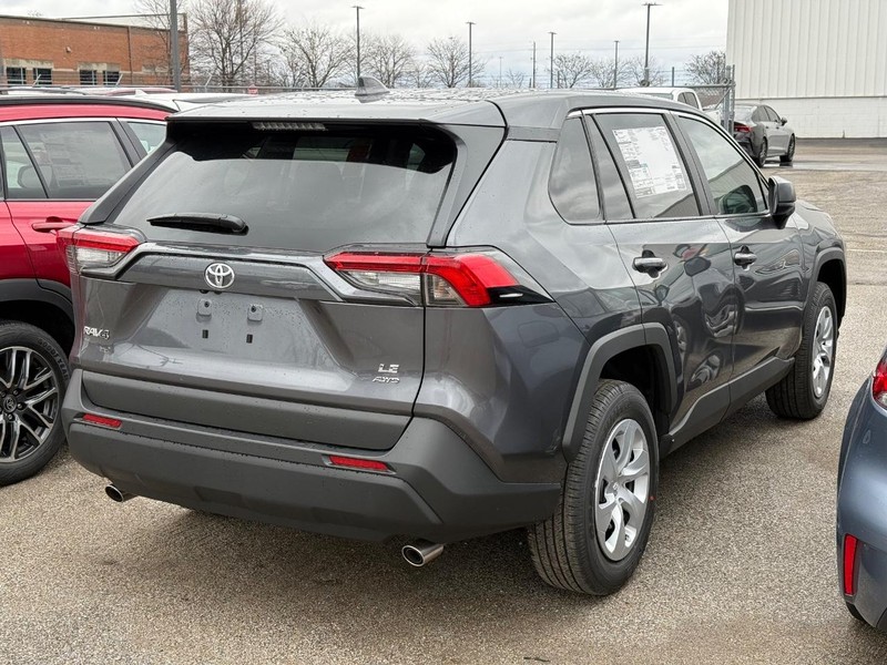 Toyota RAV4 Vehicle Image 04