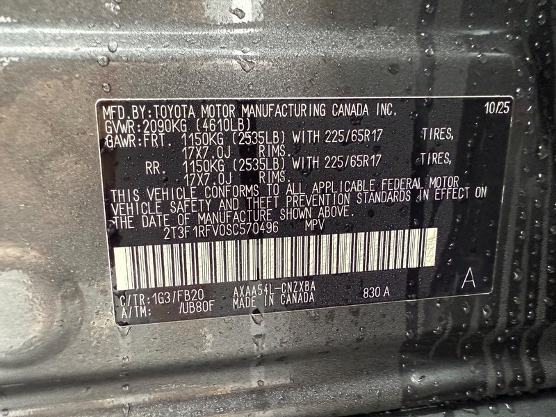 Toyota RAV4 Vehicle Image 24