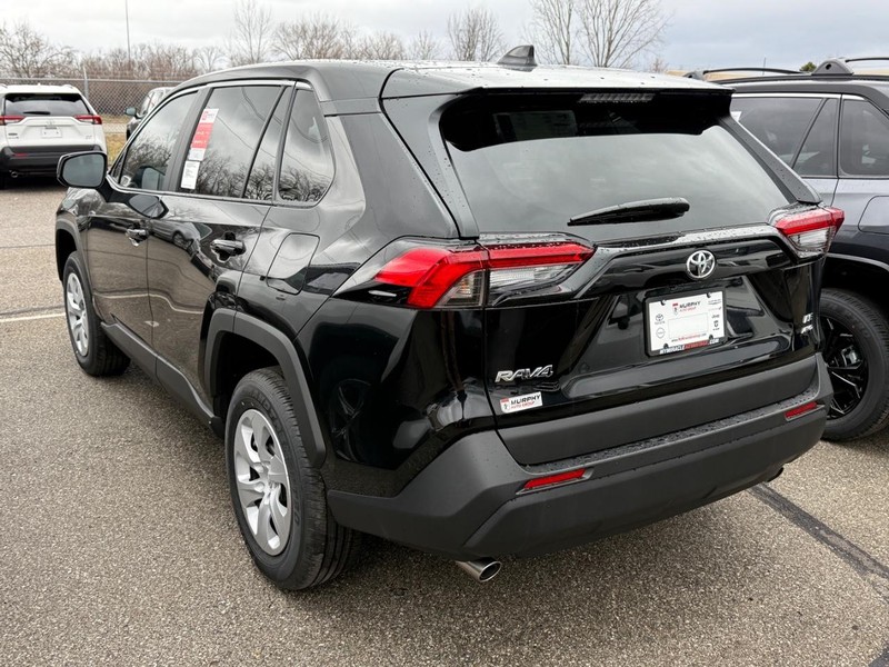 Toyota RAV4 Vehicle Image 03