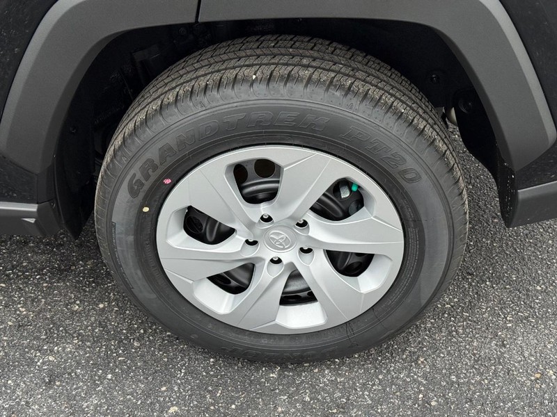 Toyota RAV4 Vehicle Image 06