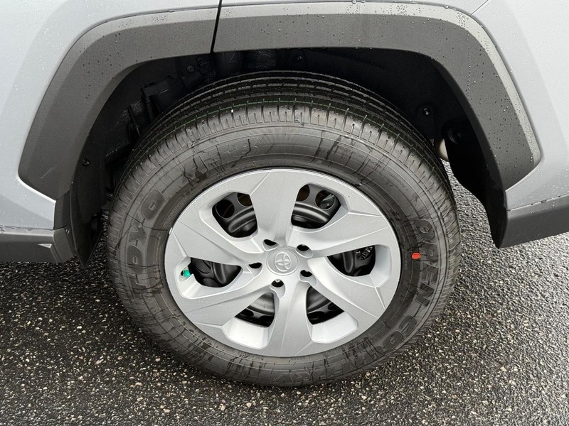 Toyota RAV4 Vehicle Image 06