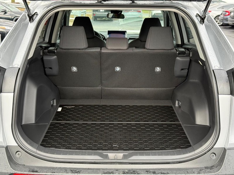 Toyota RAV4 Vehicle Image 07