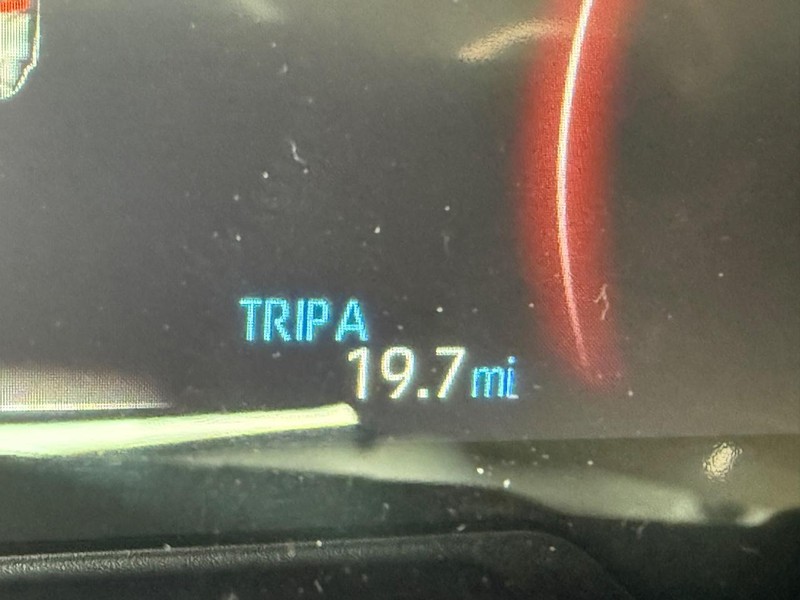 Toyota RAV4 Vehicle Image 21