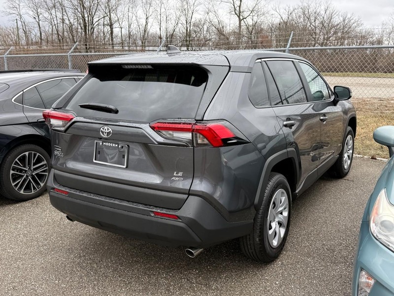 Toyota RAV4 Vehicle Image 04