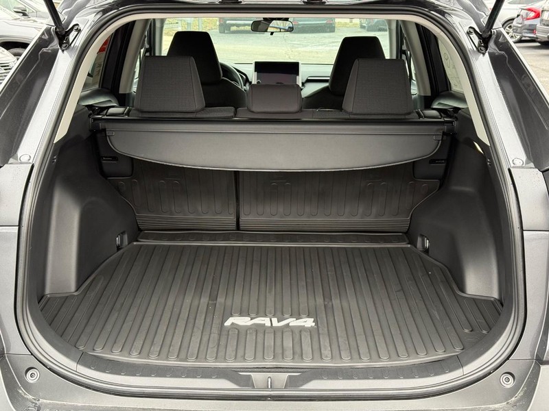 Toyota RAV4 Vehicle Image 07