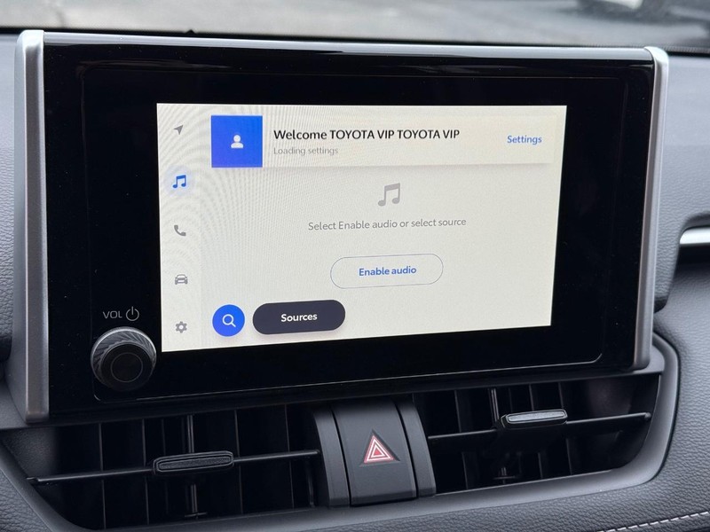 Toyota RAV4 Vehicle Image 15