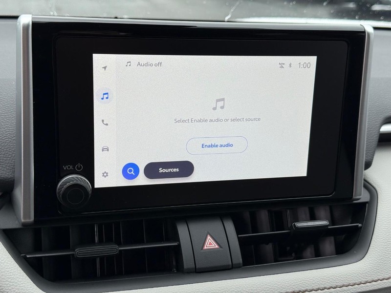 Toyota RAV4 Vehicle Image 15