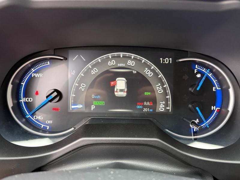 Toyota RAV4 Vehicle Image 21