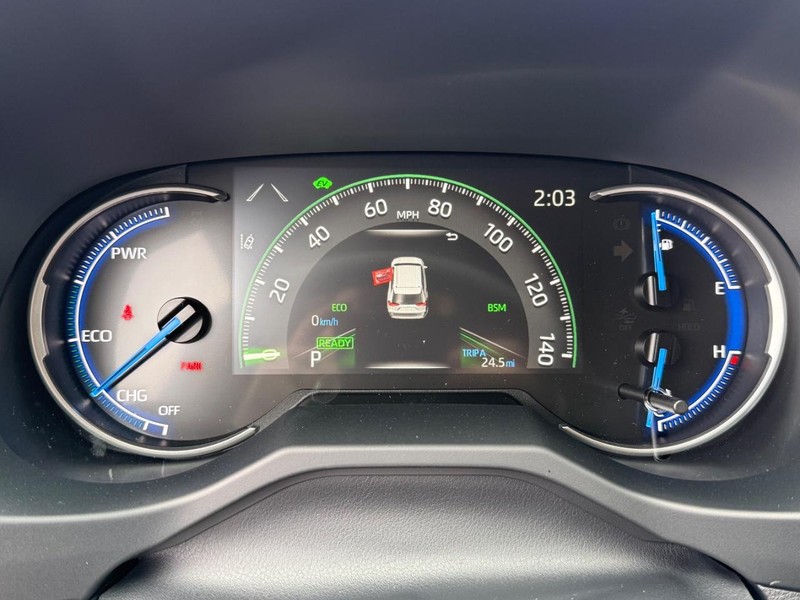 Toyota RAV4 Vehicle Image 25