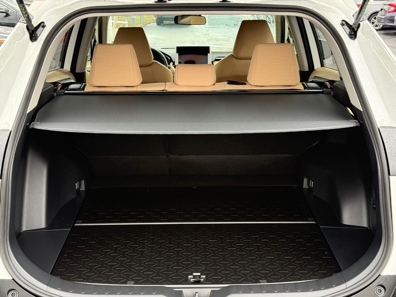 Toyota RAV4 Vehicle Image 07