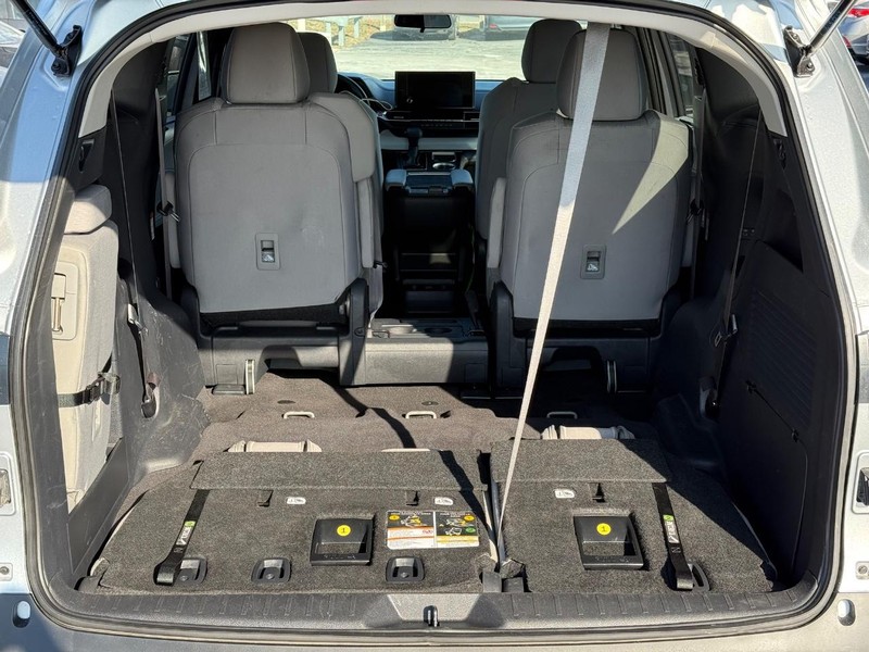 Toyota Sienna Vehicle Image 07