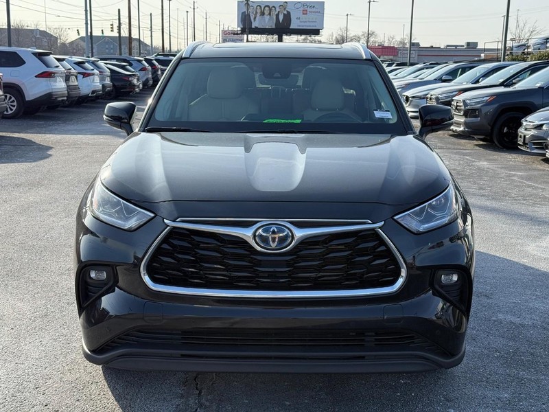 Toyota Highlander Vehicle Image 10