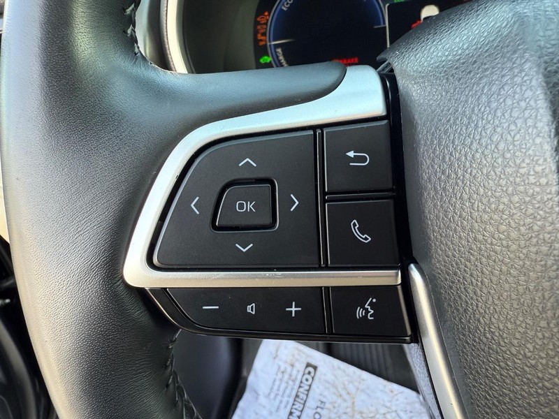 Toyota Highlander Vehicle Image 16