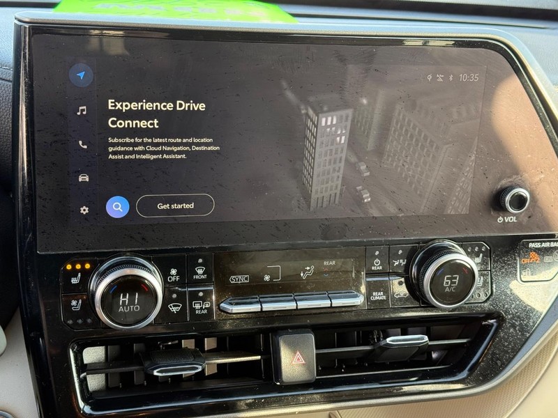 Toyota Highlander Vehicle Image 20