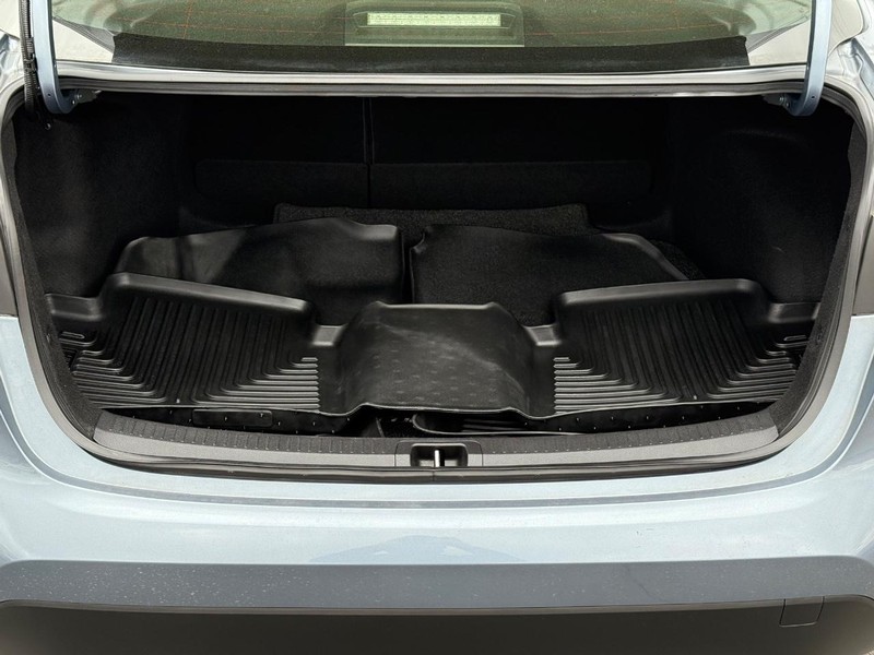 Toyota Corolla Vehicle Image 07