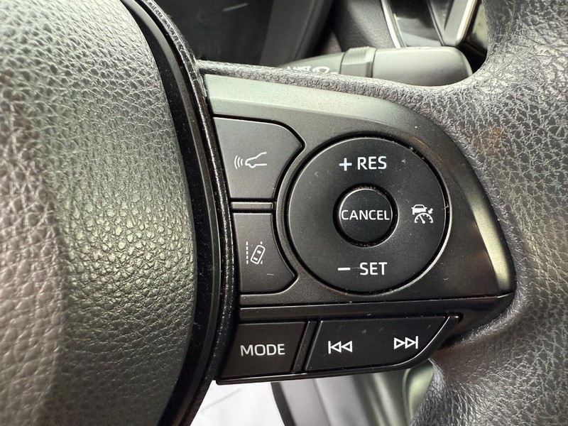 Toyota Corolla Vehicle Image 14