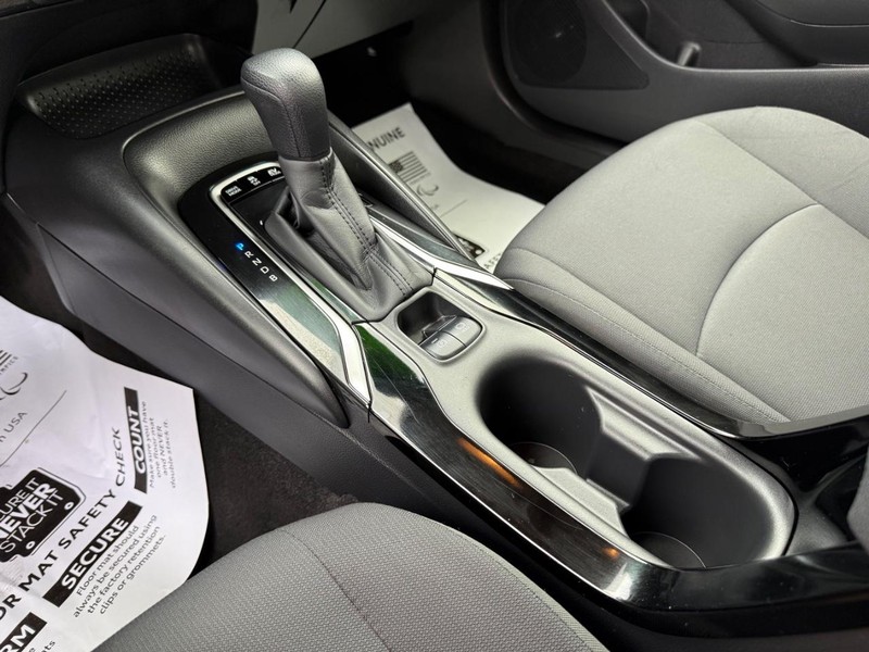 Toyota Corolla Vehicle Image 19