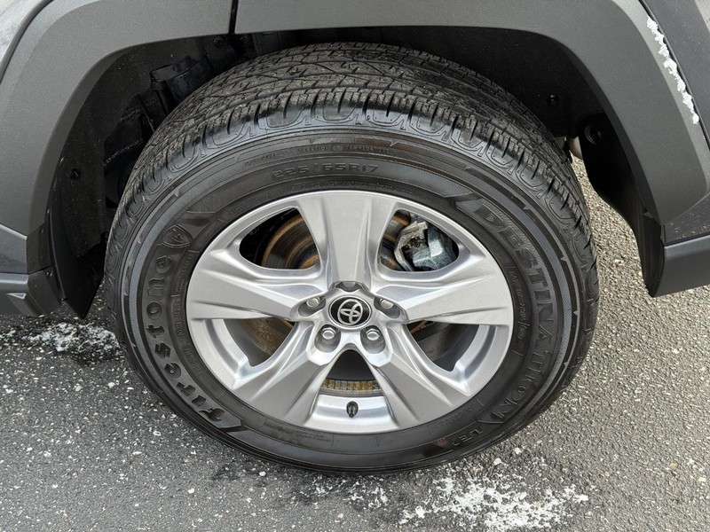 Toyota RAV4 Vehicle Image 06