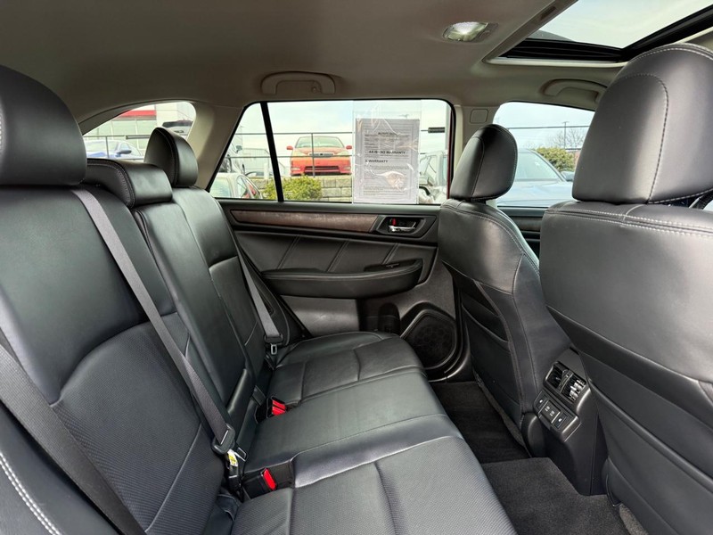 Subaru Outback Vehicle Image 11