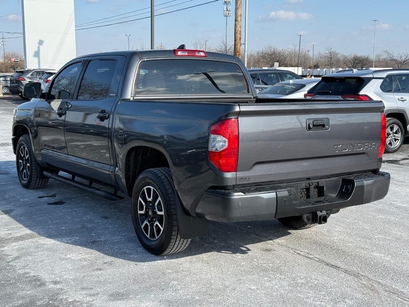 Toyota Tundra 4WD Vehicle Image 05