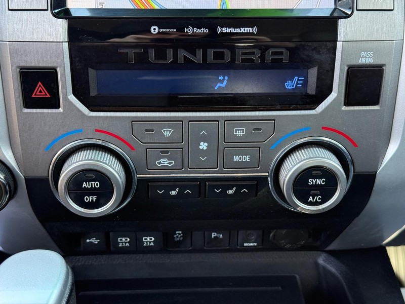 Toyota Tundra 4WD Vehicle Image 20