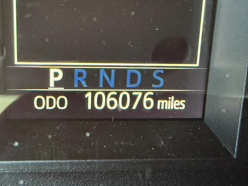 Toyota Tundra 4WD Vehicle Image 25