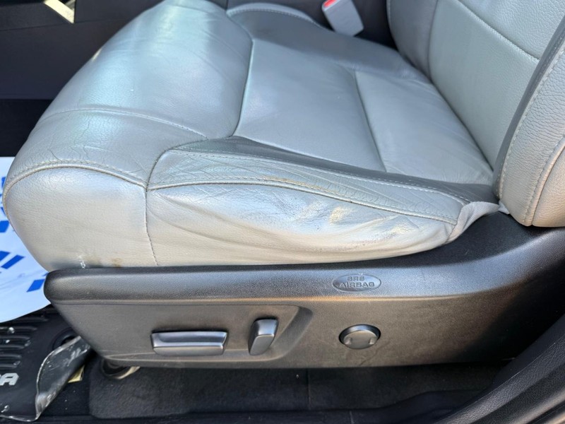 Toyota Tundra 4WD Vehicle Image 27