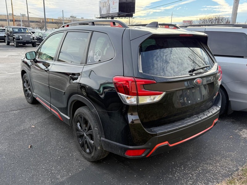 Subaru Forester Vehicle Image 03