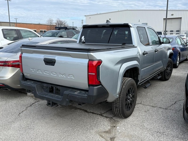 Toyota Tacoma 4WD Vehicle Image 04