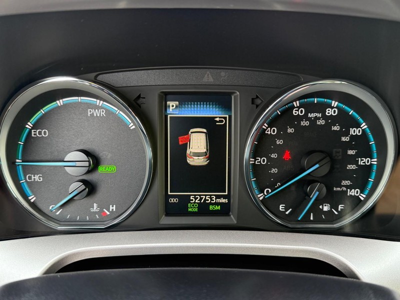 Toyota RAV4 Vehicle Image 25