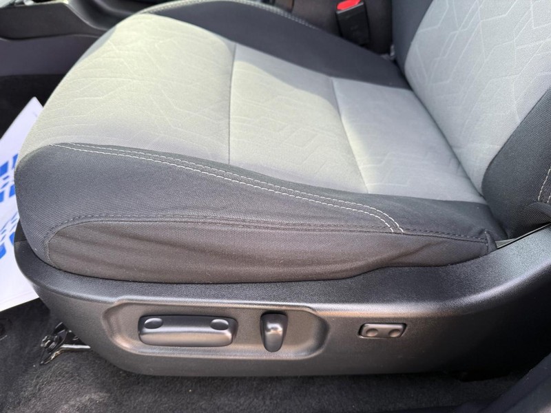 Toyota Tacoma 4WD Vehicle Image 24