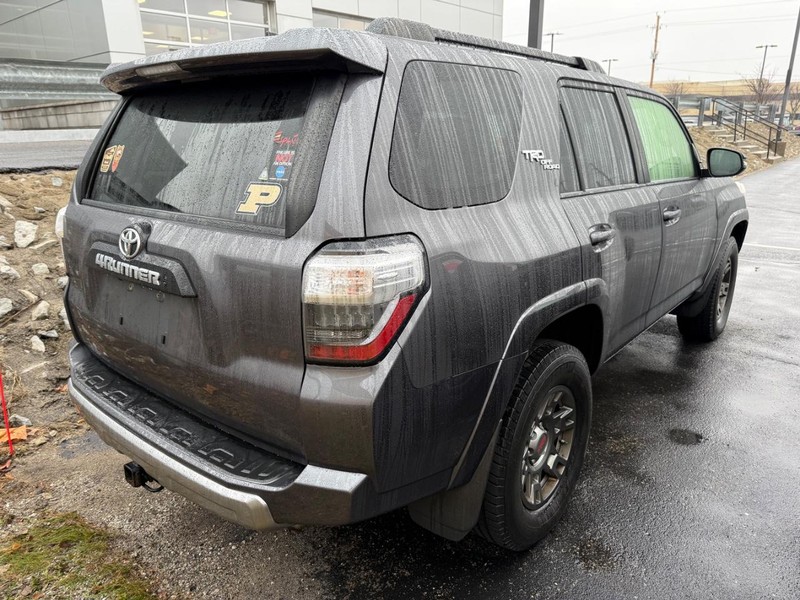 Toyota 4Runner Vehicle Image 04