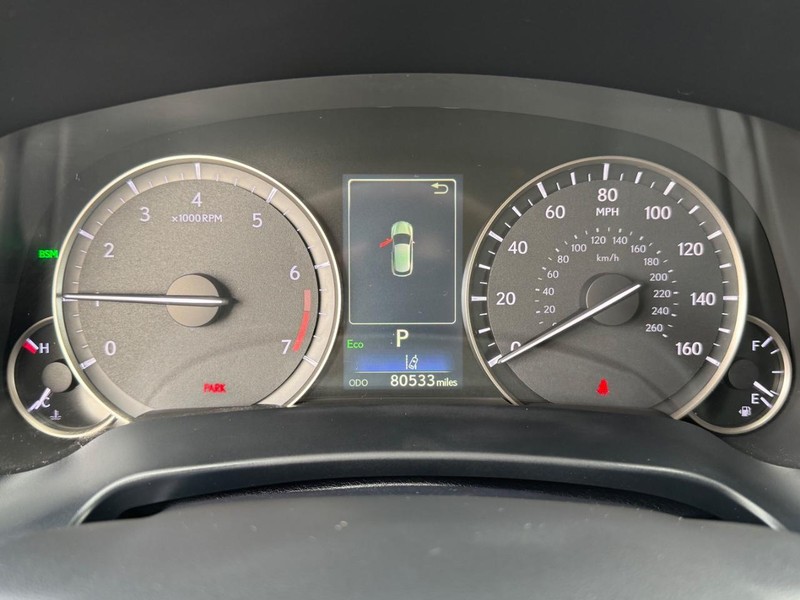 Lexus RX Vehicle Image 25