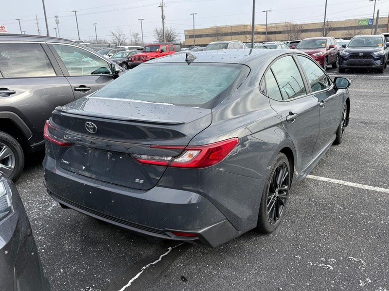 Toyota Camry Vehicle Image 04