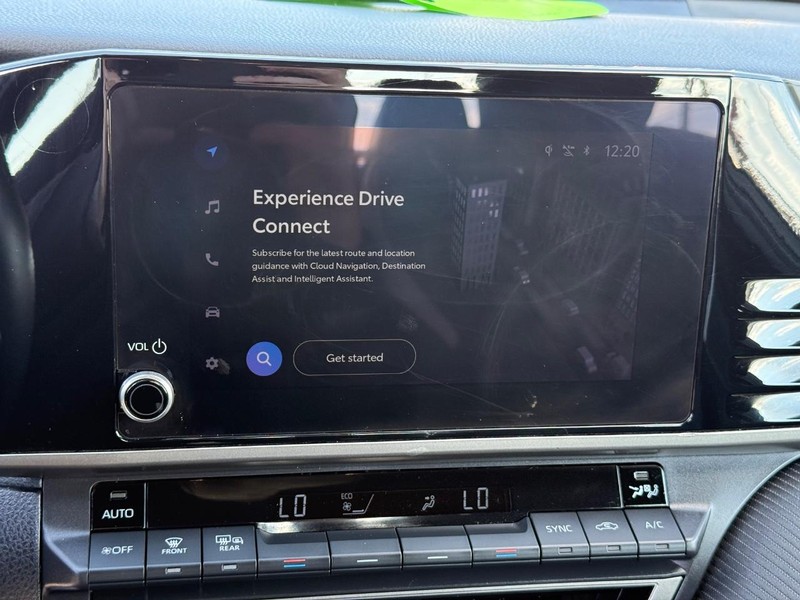 Toyota Camry Vehicle Image 16